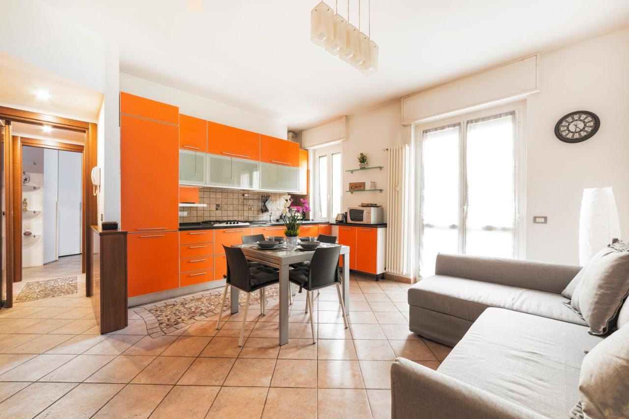 Martesana Flat With Balcony - M1 Gorla And Turro Lägenhet Milano Exteriör bild
