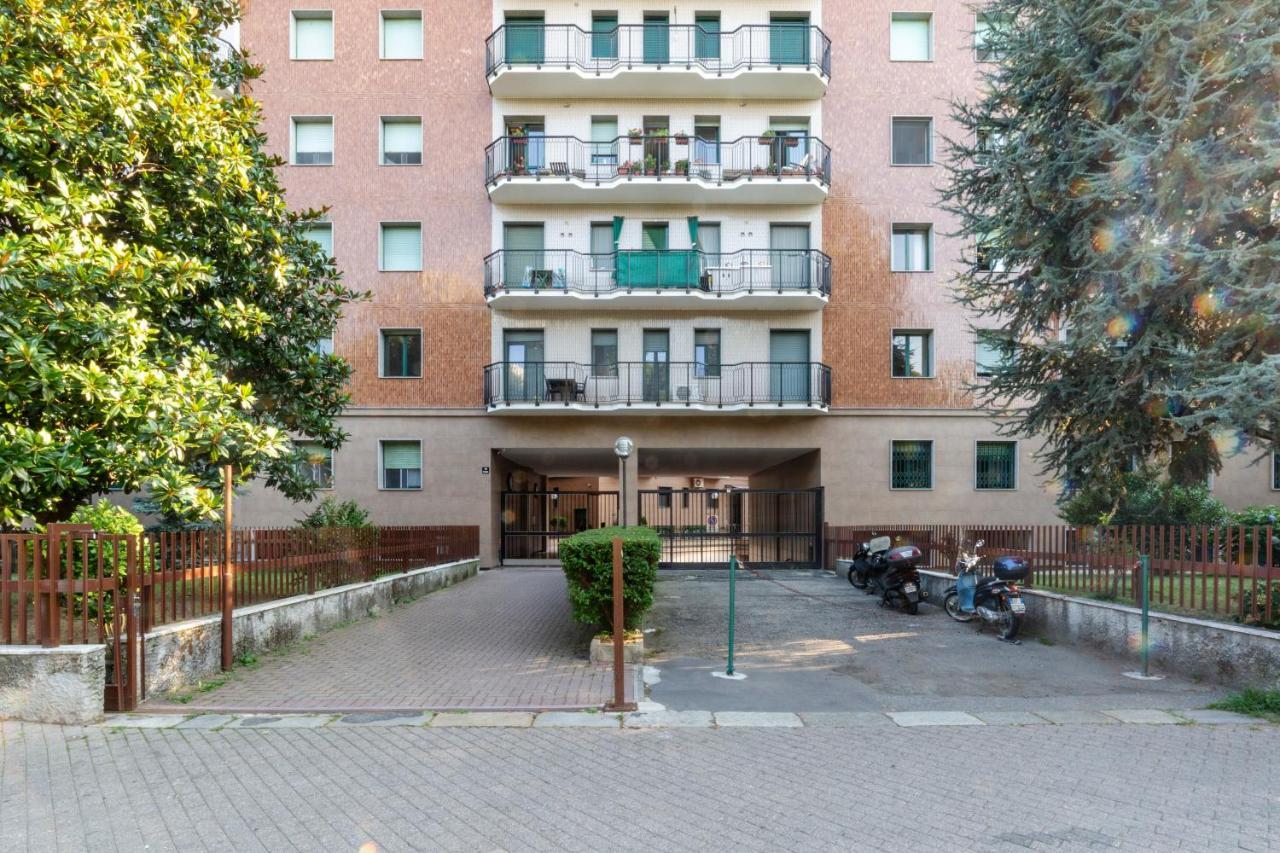 Martesana Flat With Balcony - M1 Gorla And Turro Lägenhet Milano Exteriör bild