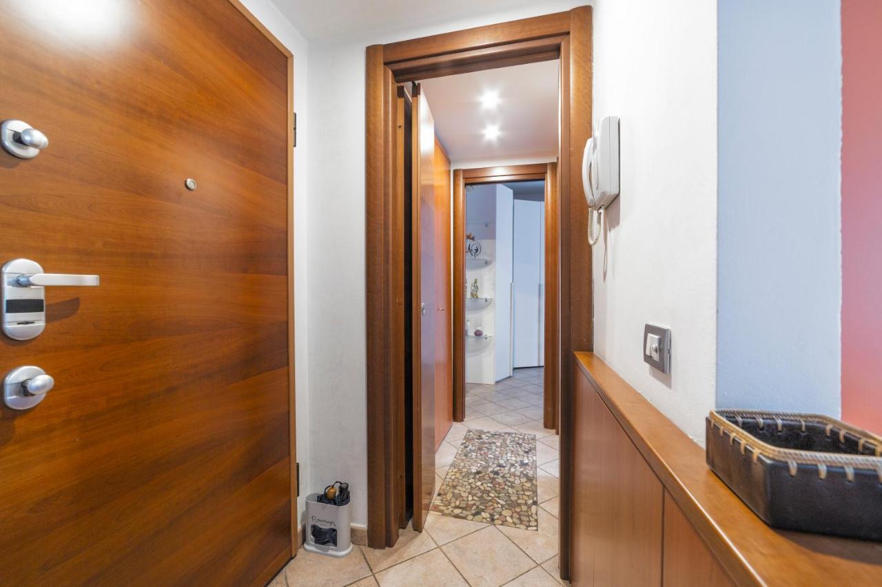 Martesana Flat With Balcony - M1 Gorla And Turro Lägenhet Milano Exteriör bild
